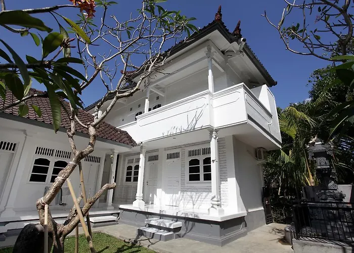 Matahari Pensión Legian